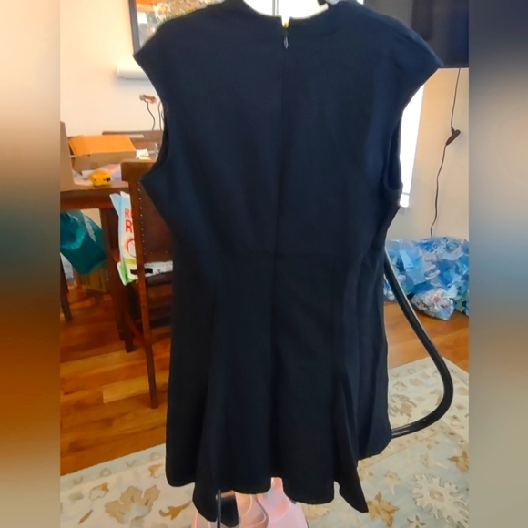 Mystic Black V Neck Shell Dress - Large - Picture 2 of 5